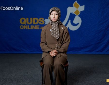 اصرار دختر مشهدی پرچم ایران را بالا برد
