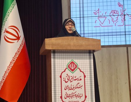 مدرسه سنگر اول مبارزه با استکبار است