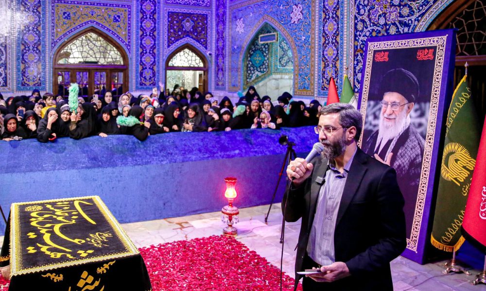 مرثیه‌خوانی سیدرضا نریمانی روایتگر دلتنگی مردم در رواق دارالذکر شد