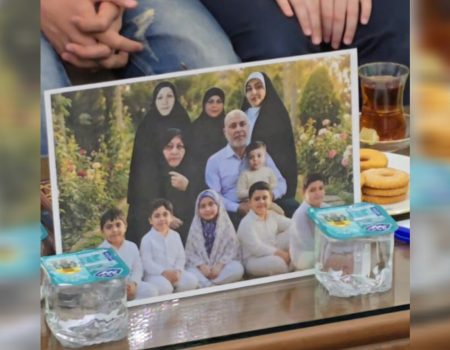 دیدار تولیت آستان قدس رضوی با خانواده ۱۱ شهید جنگ رمضان