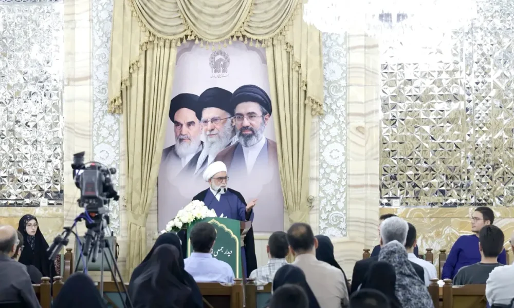 آیت الله مروی: موفقیت‌های علمی را لطف و تفضل الهی بدانید