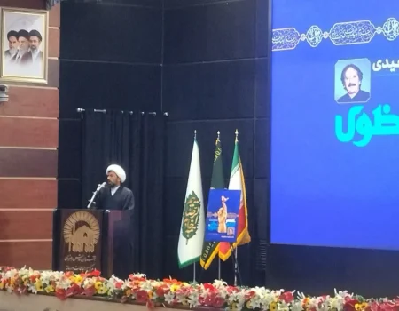آستان قدس رضوی از آثار فاخر با محوریت معارف رضوی حمایت می‌کند